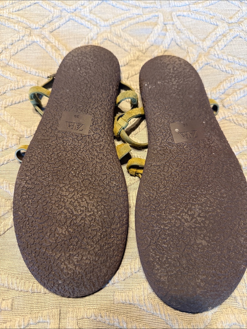 Zara Olive Green Suede Strappy Flat Sandals like new - Picture 4 of 5